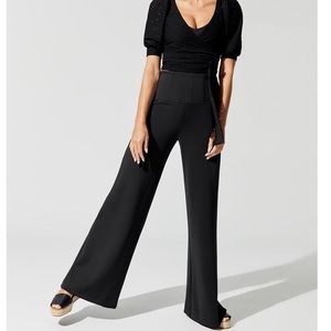 Wide Leg Active Pant by Carbon 38